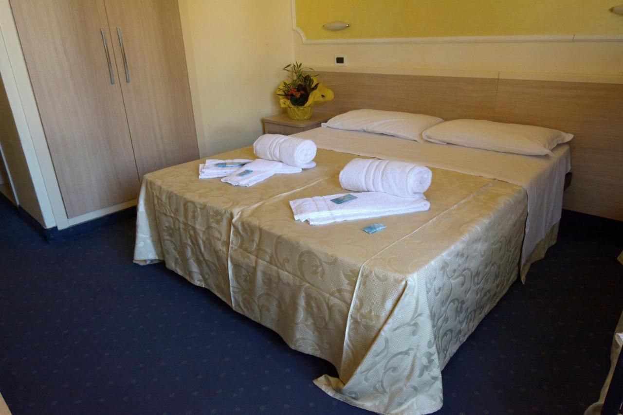 Hotel Orly Cesenatico Dış mekan fotoğraf