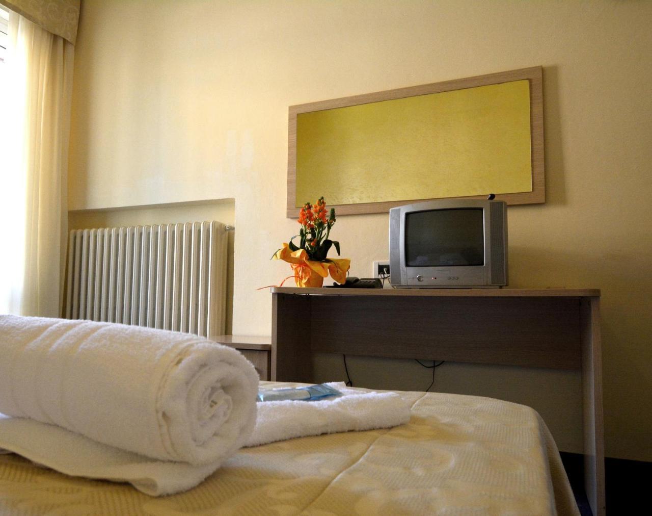 Hotel Orly Cesenatico Dış mekan fotoğraf