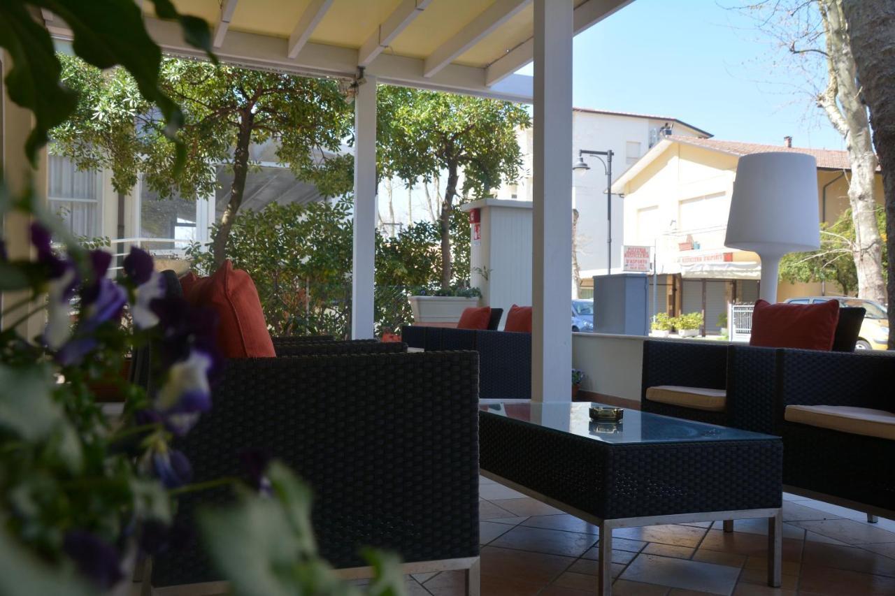 Hotel Orly Cesenatico Dış mekan fotoğraf
